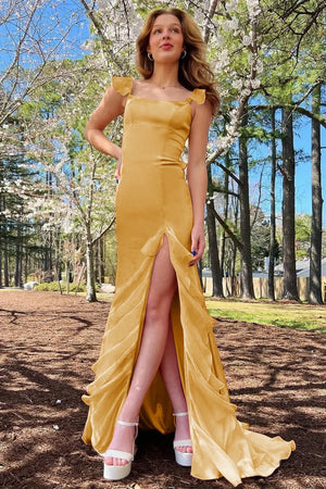 Ailani | Emerald Green Square Neck Ruffle Slit Prom Dress